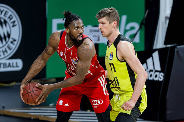 在比赛中展 在比赛中展