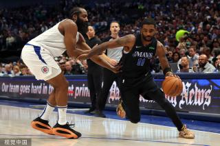 门口拉横幅 门口拉横幅