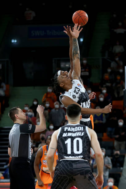 会首发并担 会首发并担